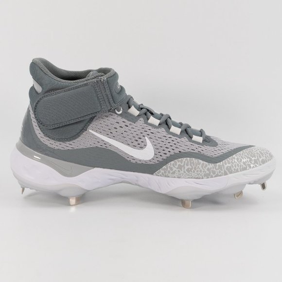 Athletic_Shoes